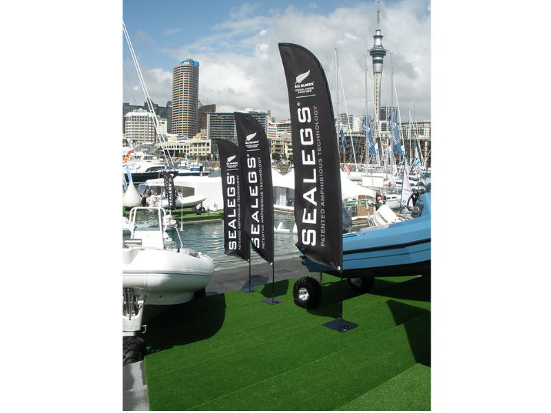 3.9m Double-sided Blade-2-Go Flags with base plates