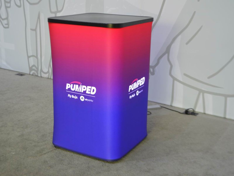Square inflatable & illuminated counter