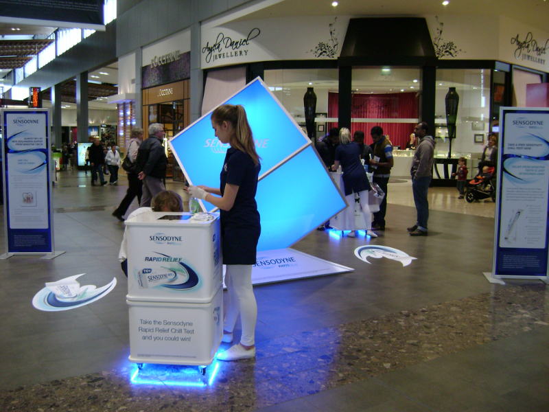grabbing attention in a shopping mall activation