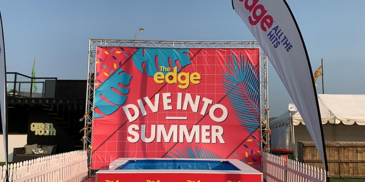 Outdoor Display Products