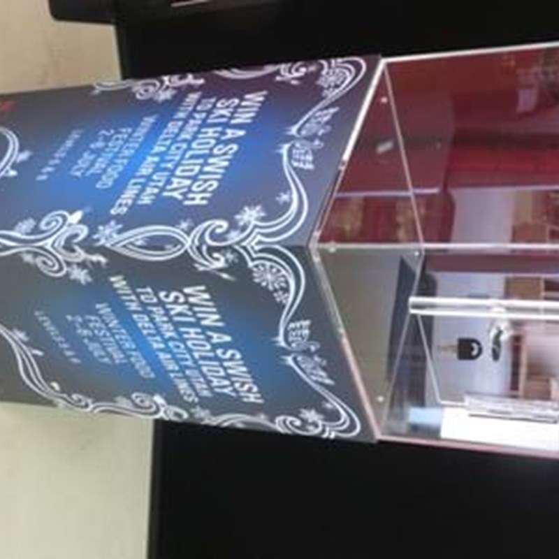 Locking suggestion box