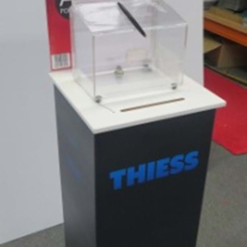 Pedestal with entry box on top