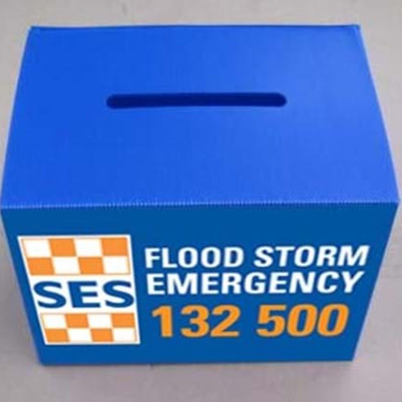 Long life folding entry box