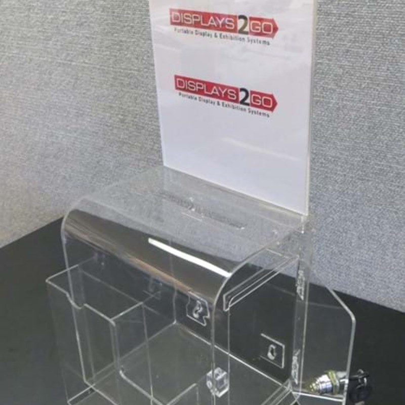 Wall mounted entry box