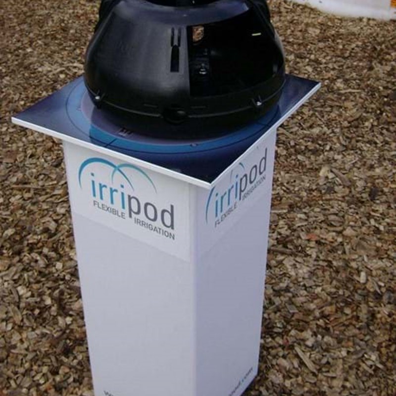 Portable plinth outdoor