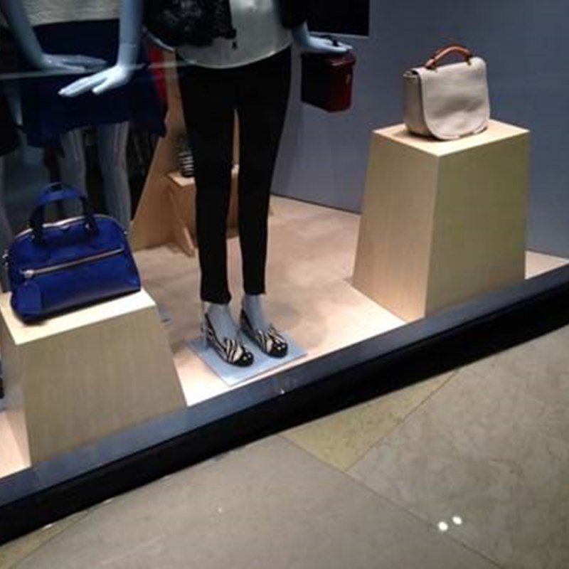 Display pedestal