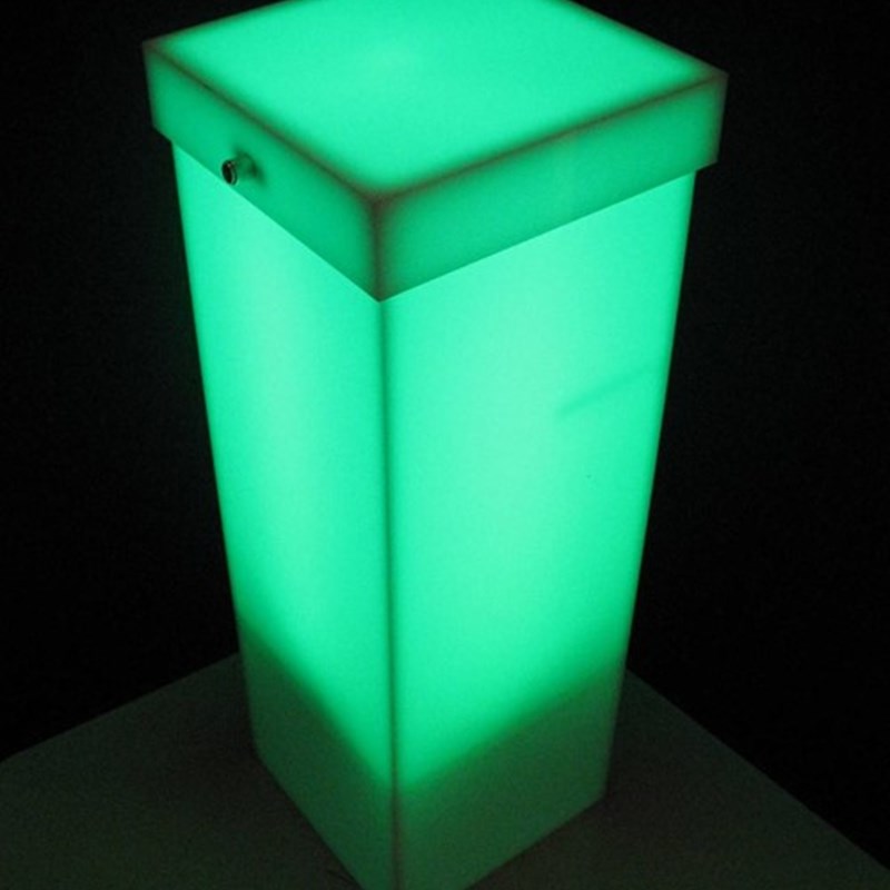 Plinth with lighting